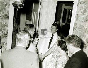 Image description is not available for 1957.060